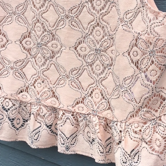 Urban Outfitters Lace Peplum Tank Top - Picture 6 of 12